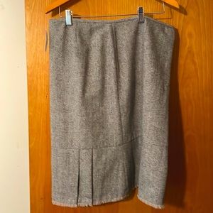 White House Black Market .Gray wool skirt side zip. Kick pleat. Like new